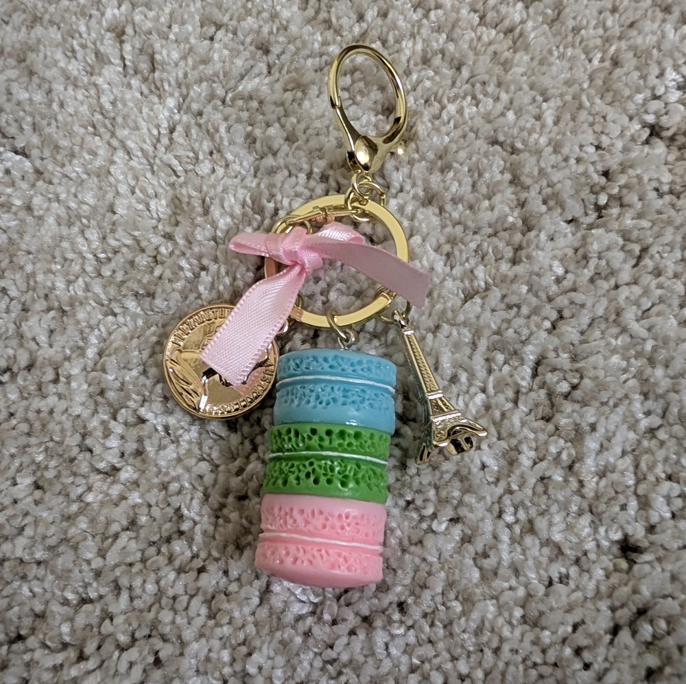 Paris Macaron Keychain Bag Charm - Picture 2 of 2